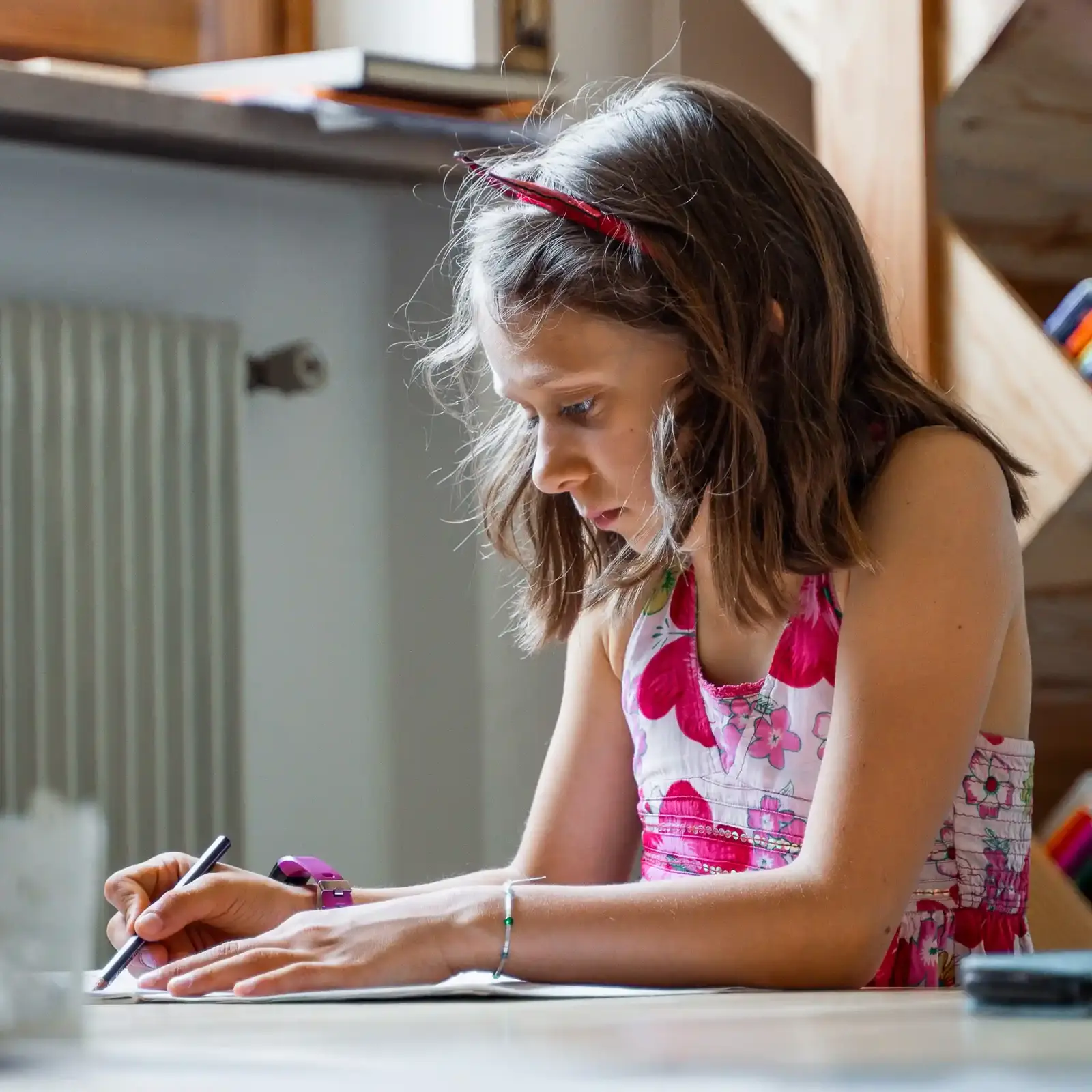 Bambina in classe Bambina in classe
